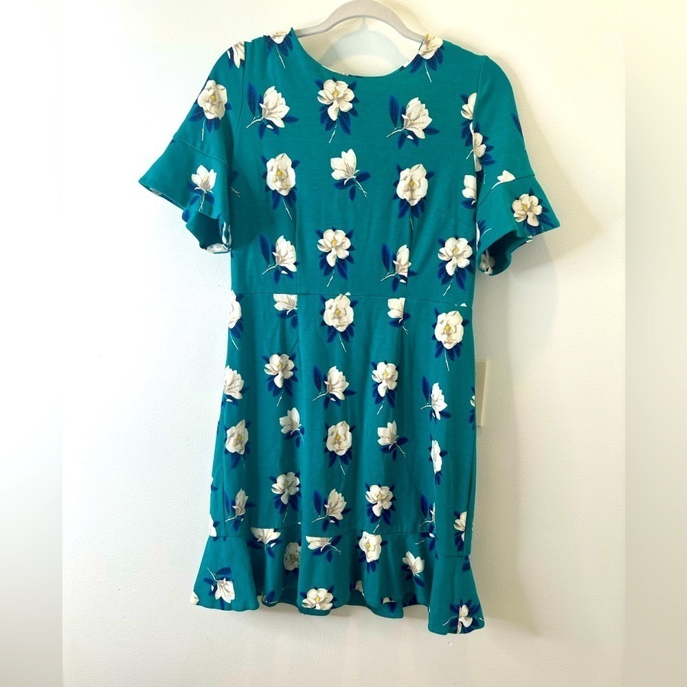 Draper James Womens A Line Dress Green
White Floral Stretch Crew Zip Ruffle S-M
